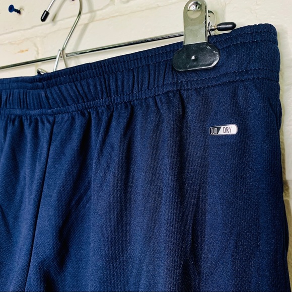 Champion C9 NWT Pocketed Athletic Sport Shorts - Picture 3 of 6